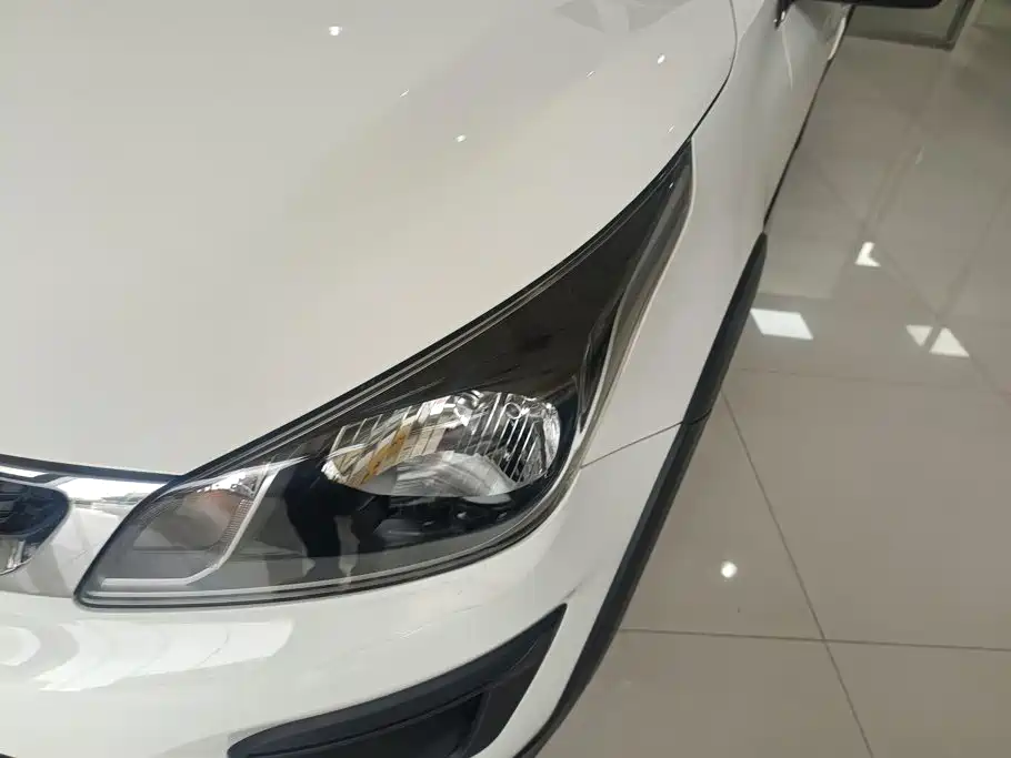 Kia KX Cross — миниатюра 5