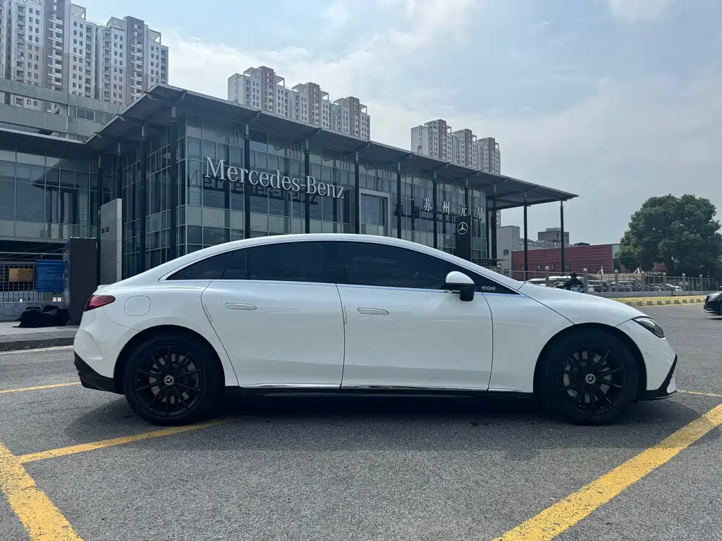 Mercedes-Benz EQE — миниатюра 5
