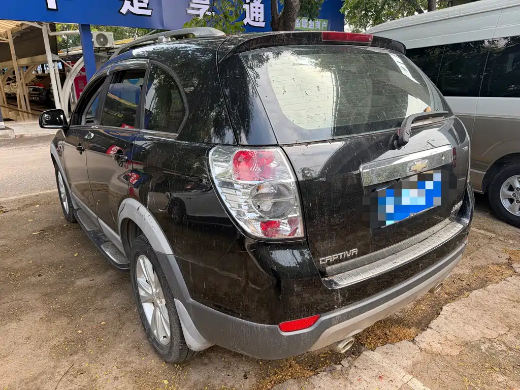 Chevrolet Captiva — миниатюра 3
