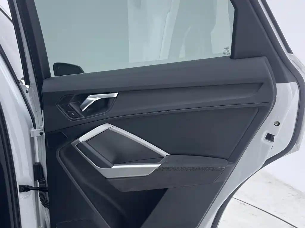 Audi Q3 — миниатюра 14
