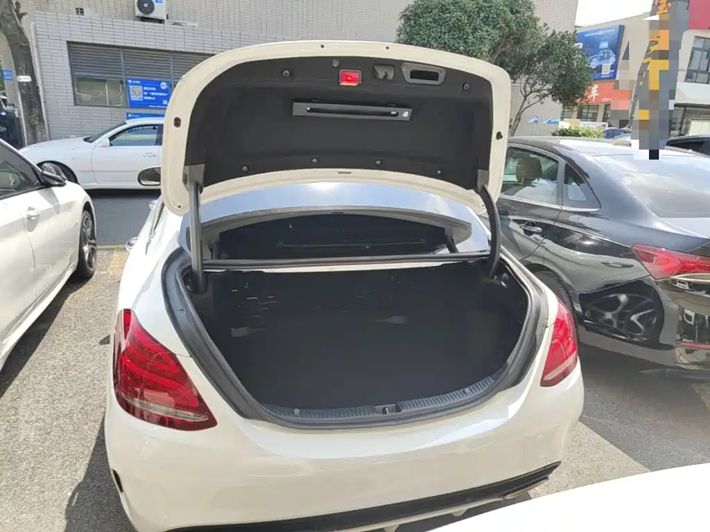 Mercedes-Benz C-Class — миниатюра 19