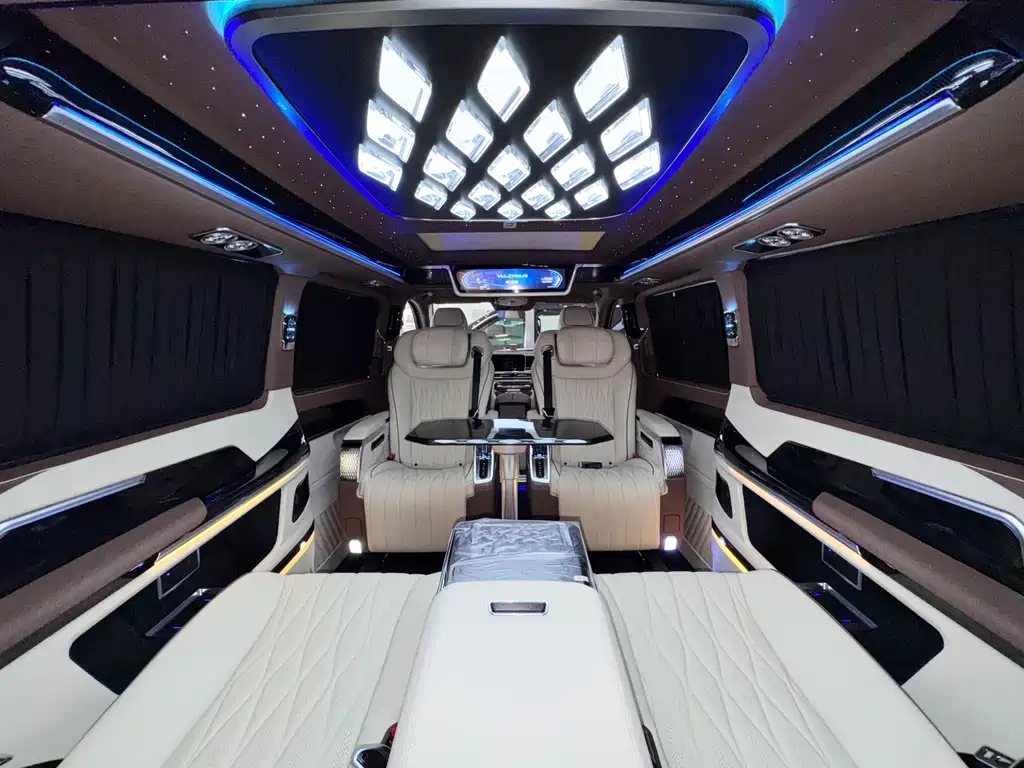 Mercedes-Benz V-Class V 2024 V 300 L Luxury