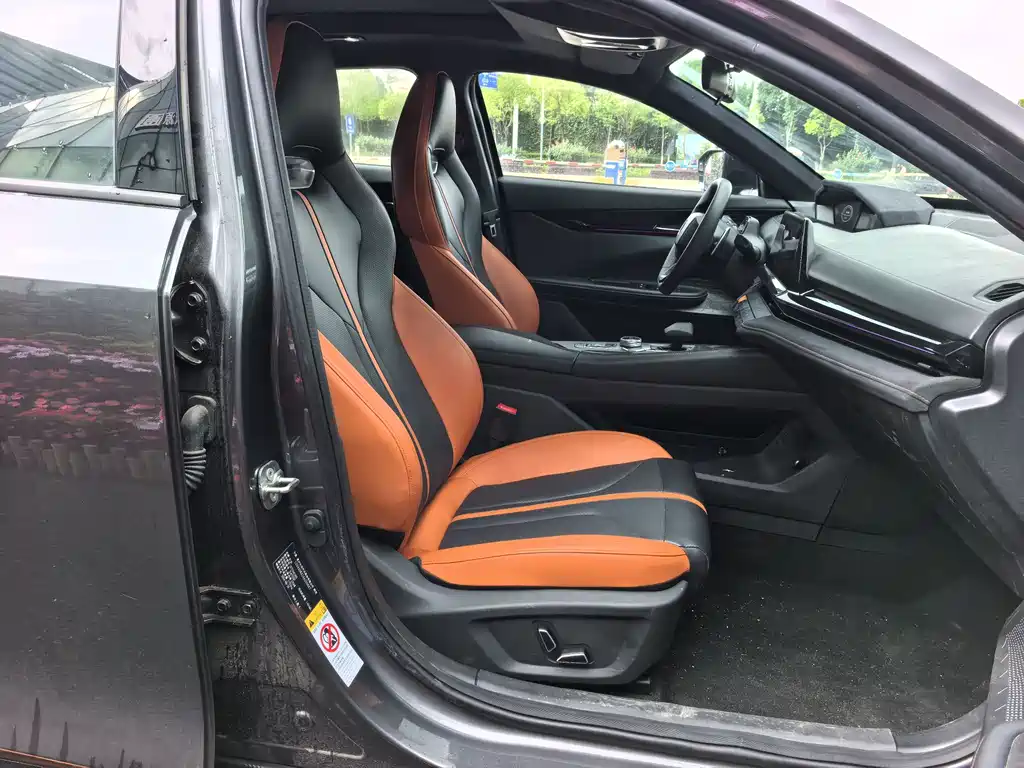 Changan UNI-V 2024 1.5T Premium