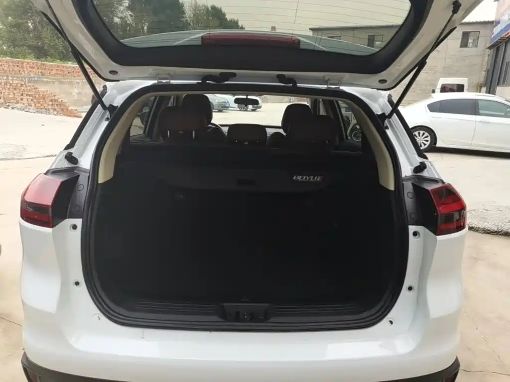 Geely Boyue — миниатюра 19