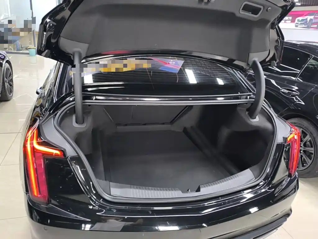 Cadillac CT5 — миниатюра 19