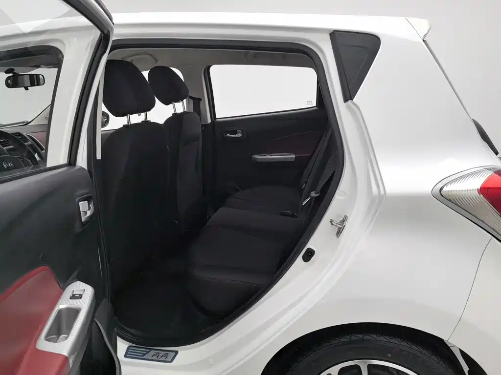 Changan BenBen — миниатюра 15