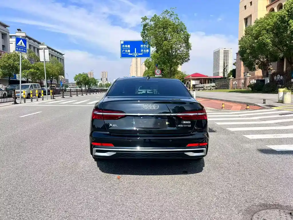 Audi A6L — миниатюра 8