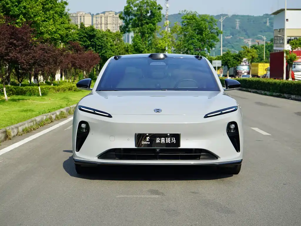 NIO ET5T — миниатюра 2