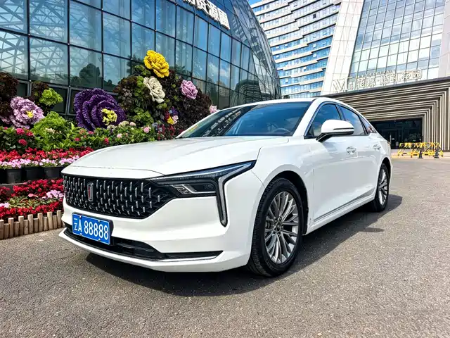 2025 Bestune B70