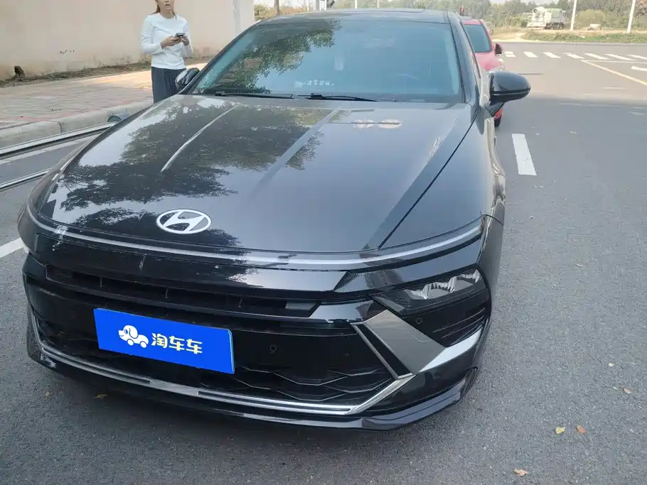 Hyundai Sonata — миниатюра 2