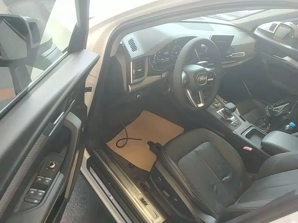 Audi Q5L — миниатюра 16