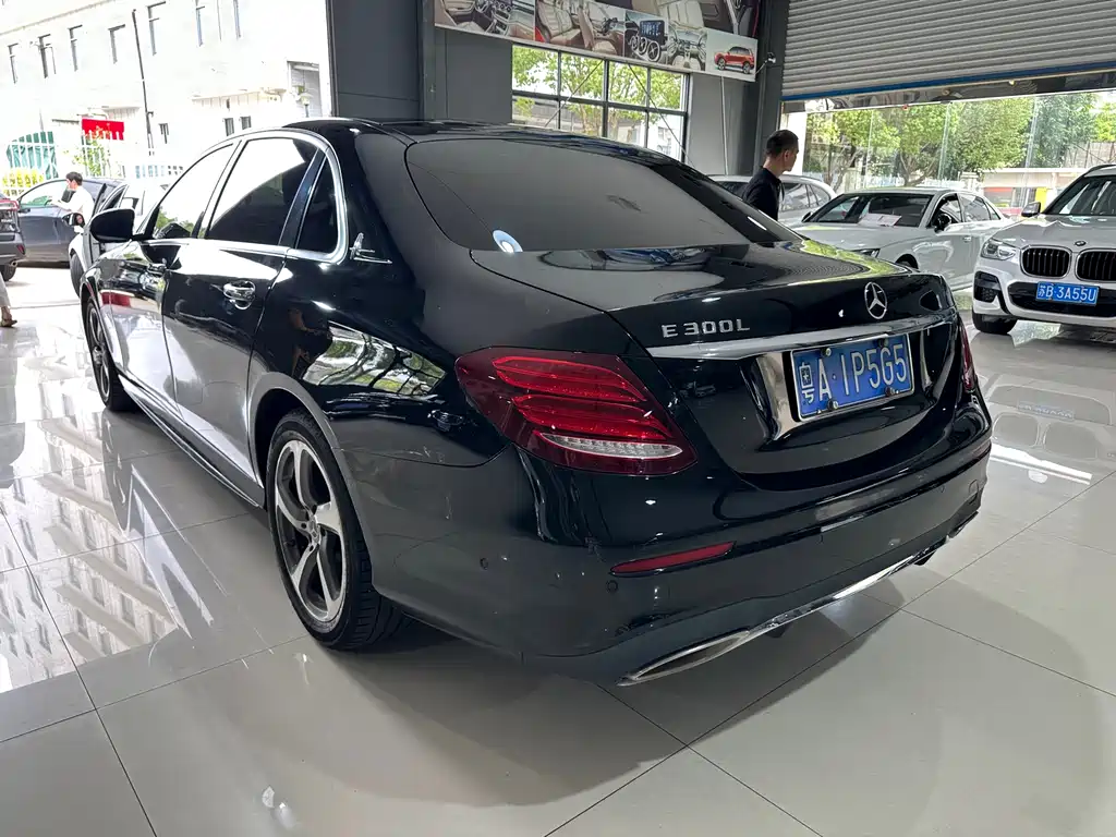 Mercedes-Benz E-Class E 2018 E 300 L Sport Fashion