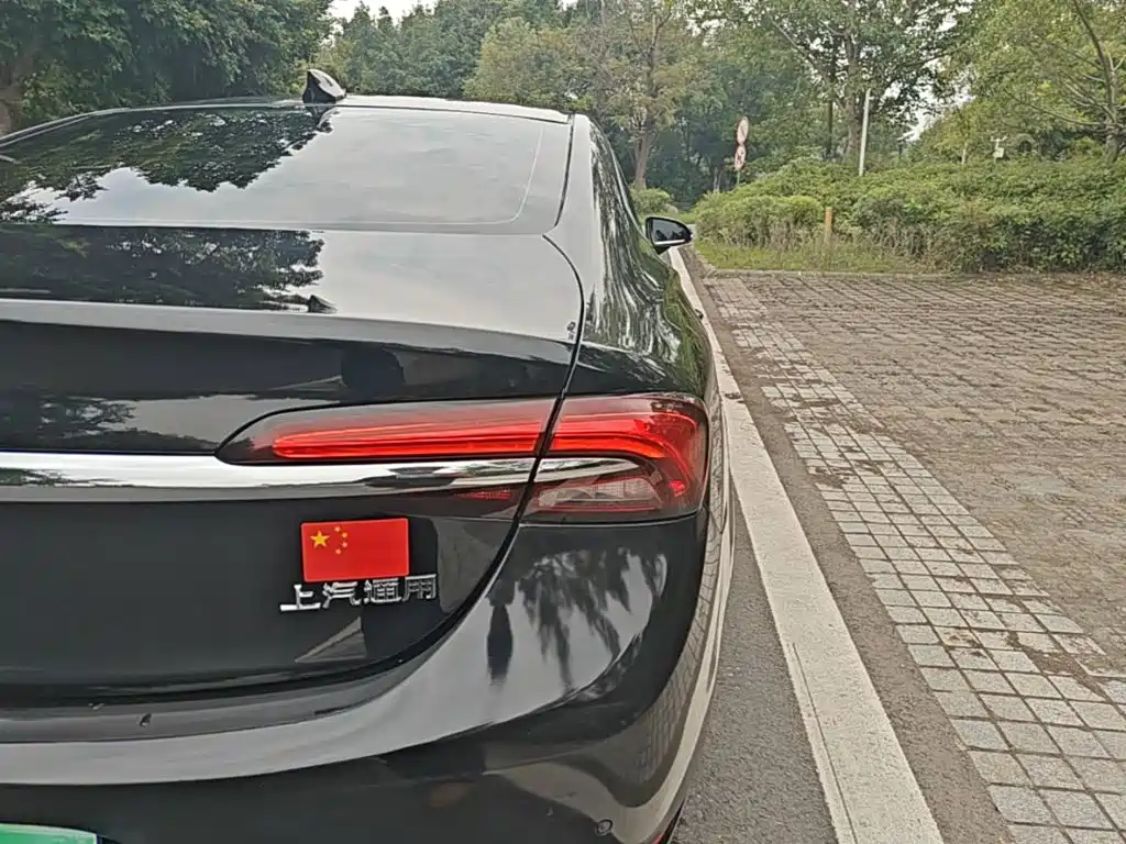 Buick LaCrosse — миниатюра 8