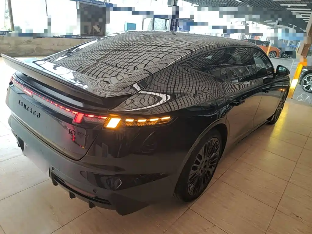 Lynk & Co 10 — миниатюра 7