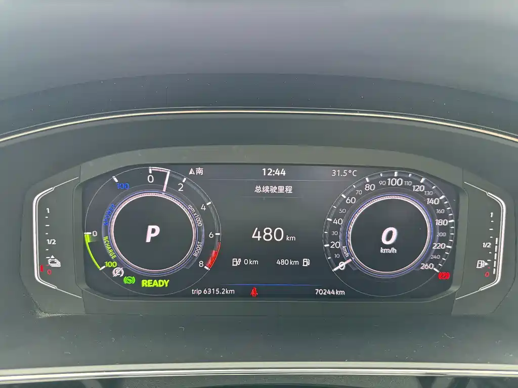 Volkswagen Passat PHEV — миниатюра 20