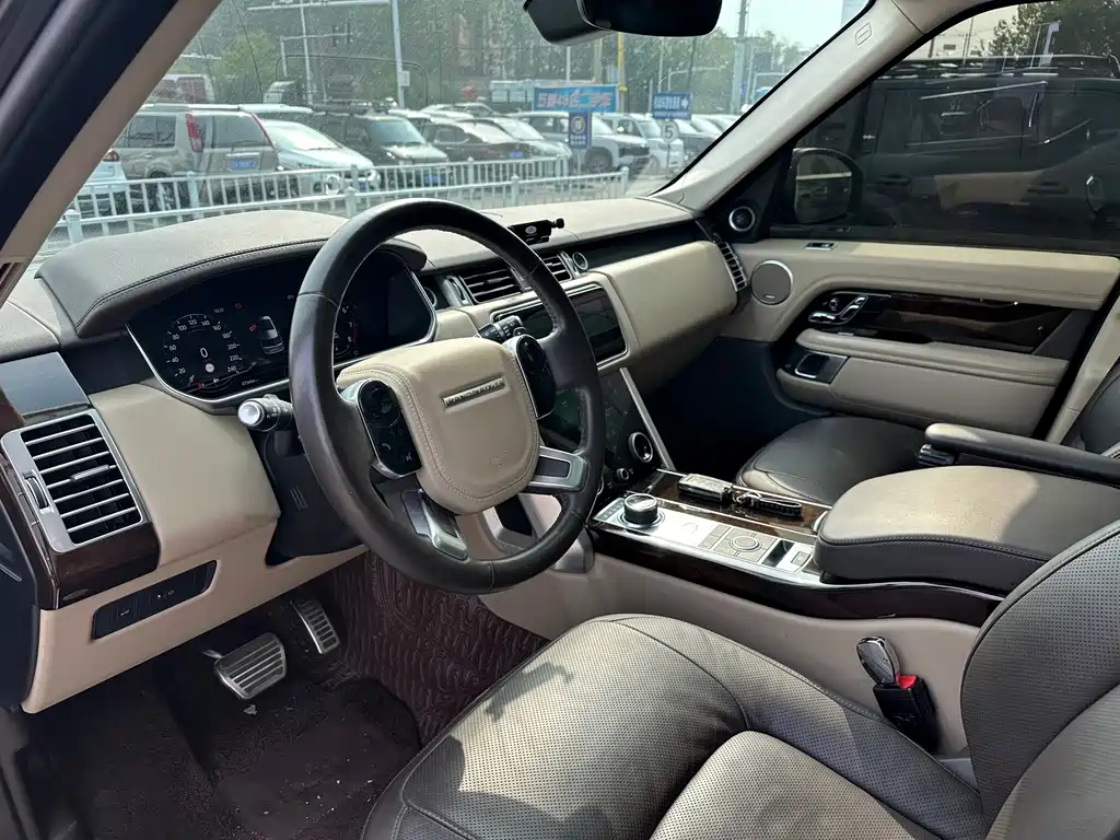 Land Rover Range Rover — миниатюра 12