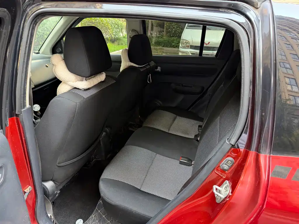 Suzuki Swift — миниатюра 6
