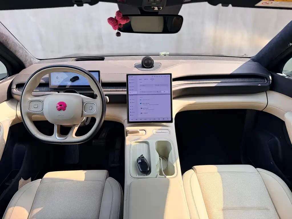 NIO ES6 — миниатюра 18
