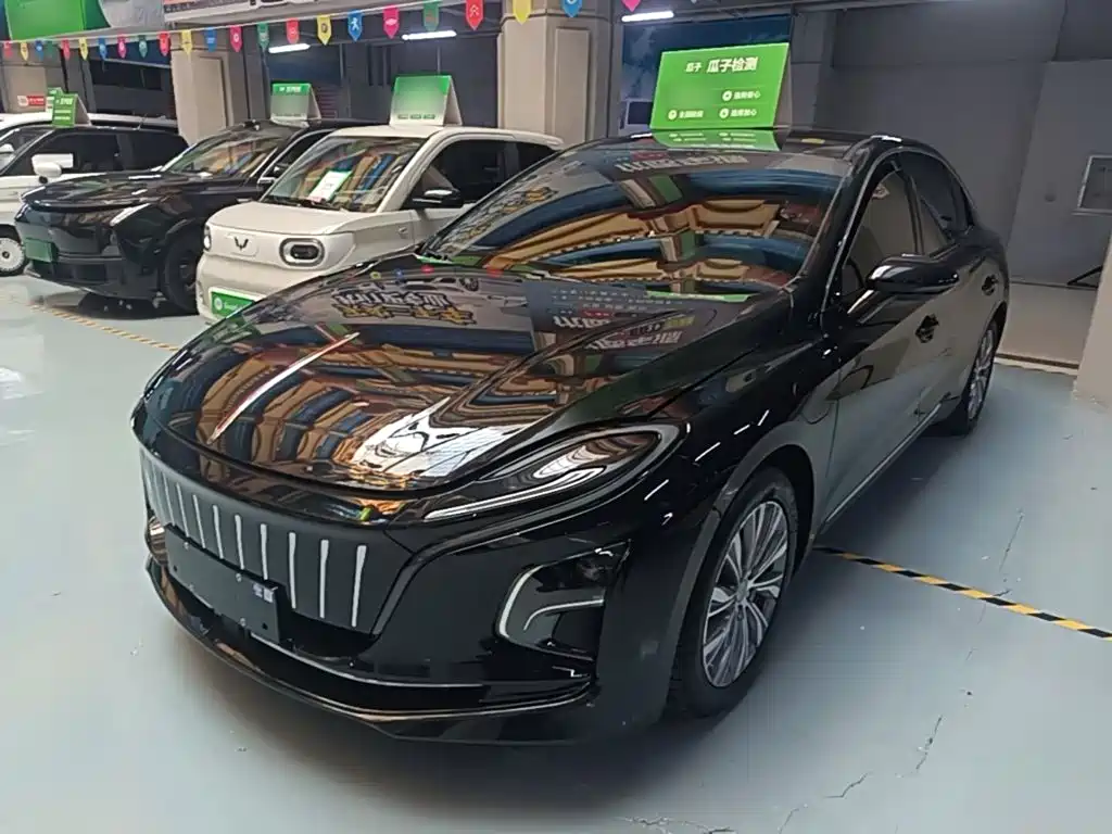 Hongqi Hongqi E-QM5