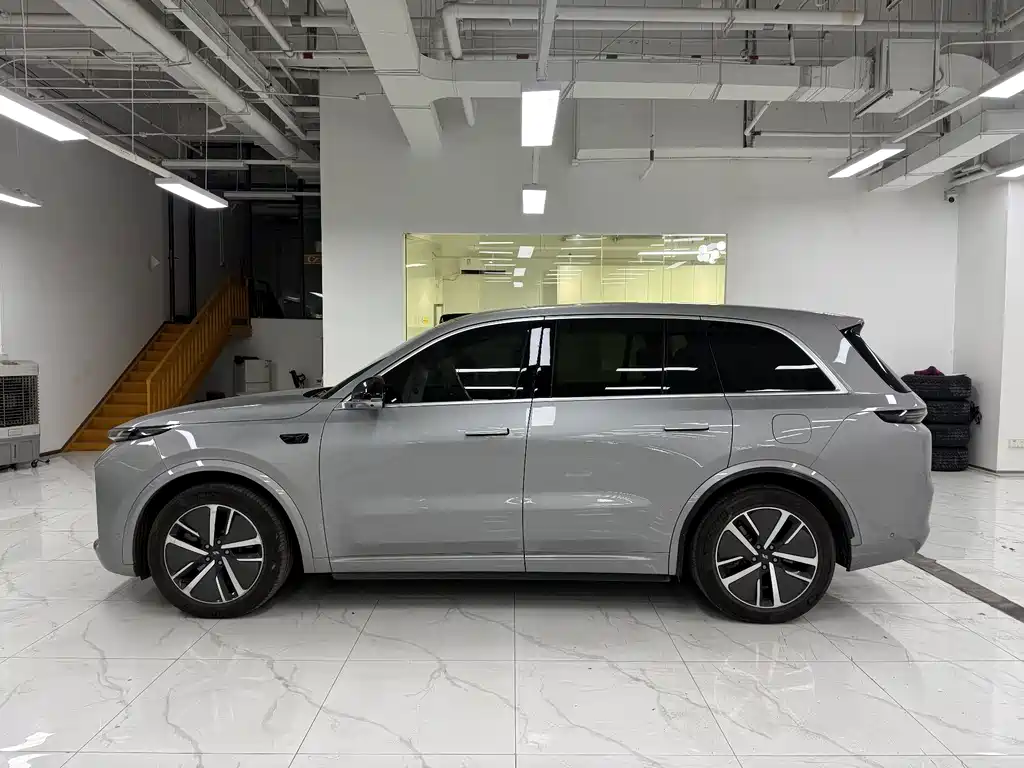 Li Auto Li L8 — миниатюра 3