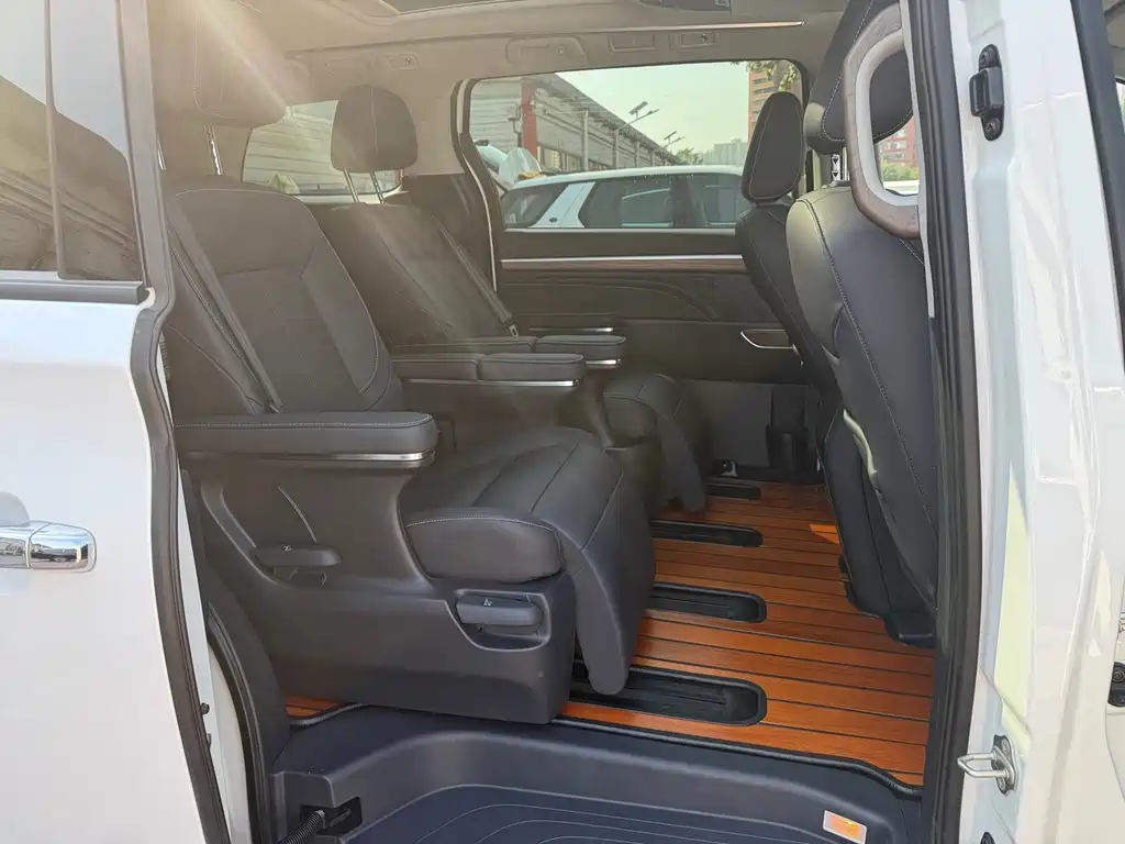 GAC Motor Trumpchi M8 — миниатюра 5