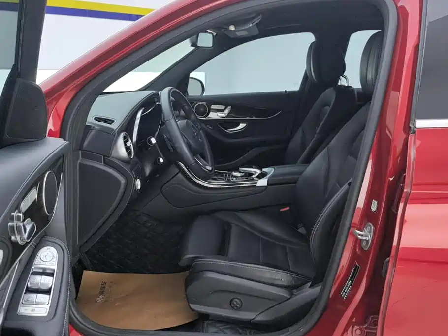 Mercedes-Benz GLC 2018 GLC 260 4MATIC