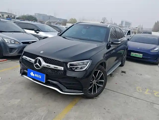 MERCEDES-BENZ GLC