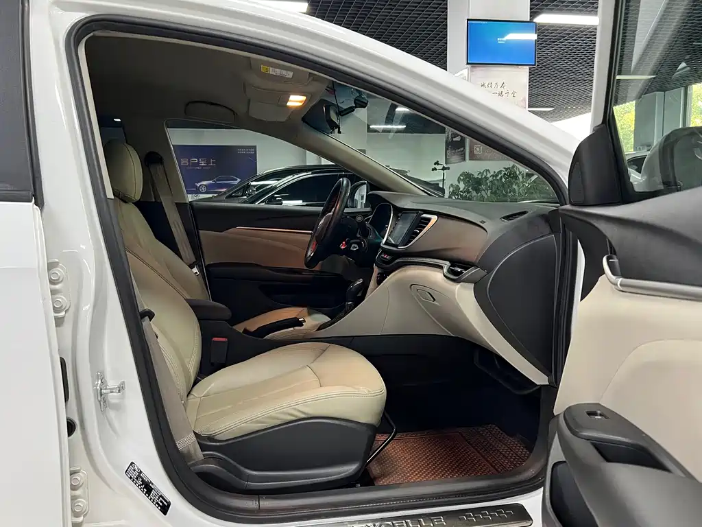 Buick Excelle — миниатюра 16