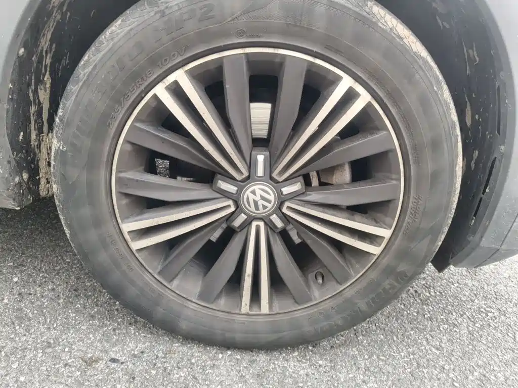 Volkswagen Tiguan L — миниатюра 10