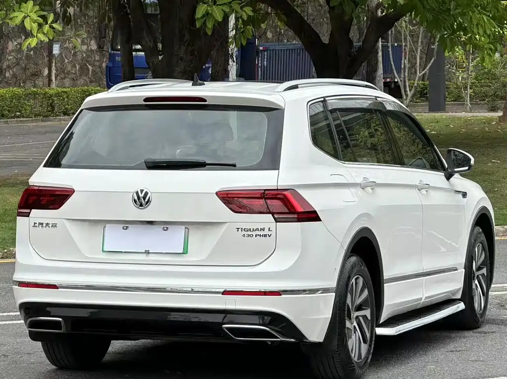 Volkswagen Tiguan L PHEV — миниатюра 15