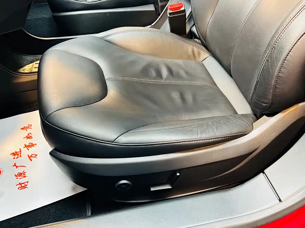 Tesla Model S — миниатюра 6