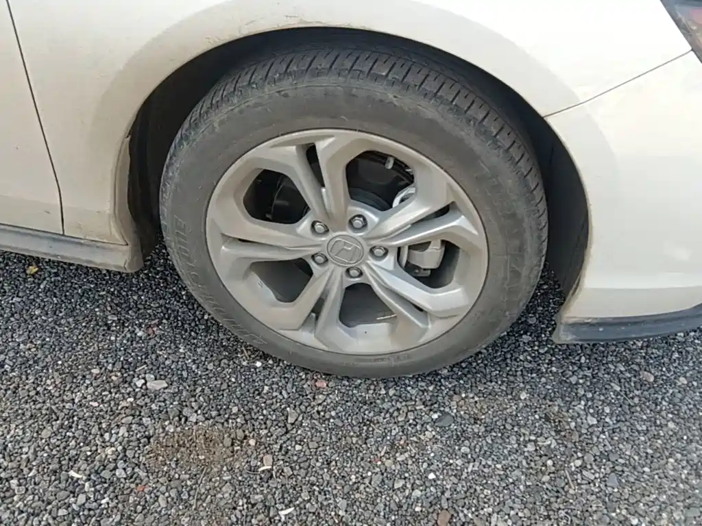 Honda Accord — миниатюра 12