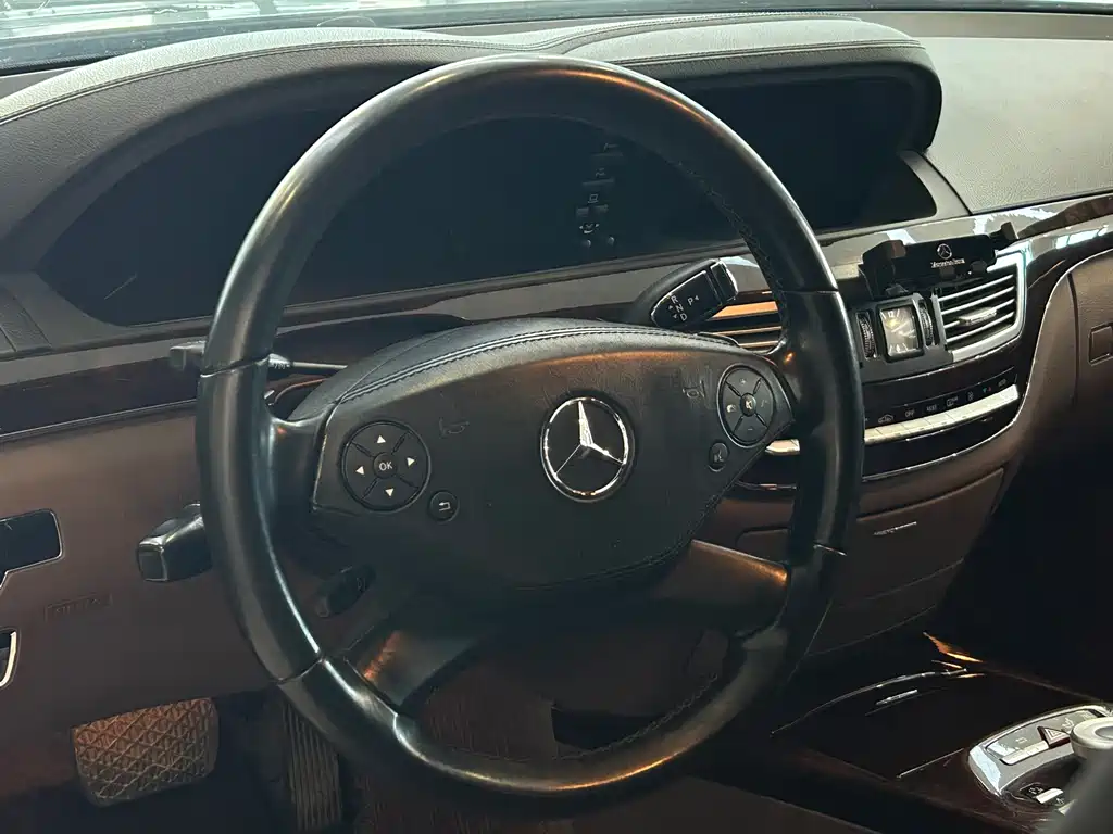 Mercedes-Benz S-Class — миниатюра 14