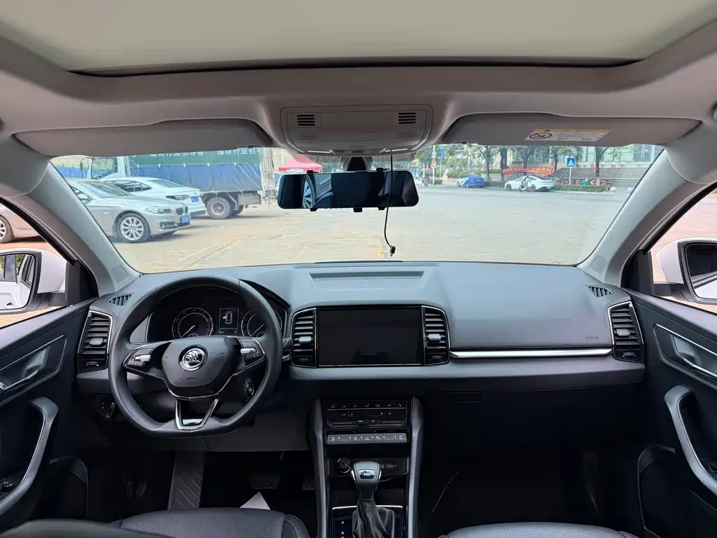 Skoda Karoq — миниатюра 9
