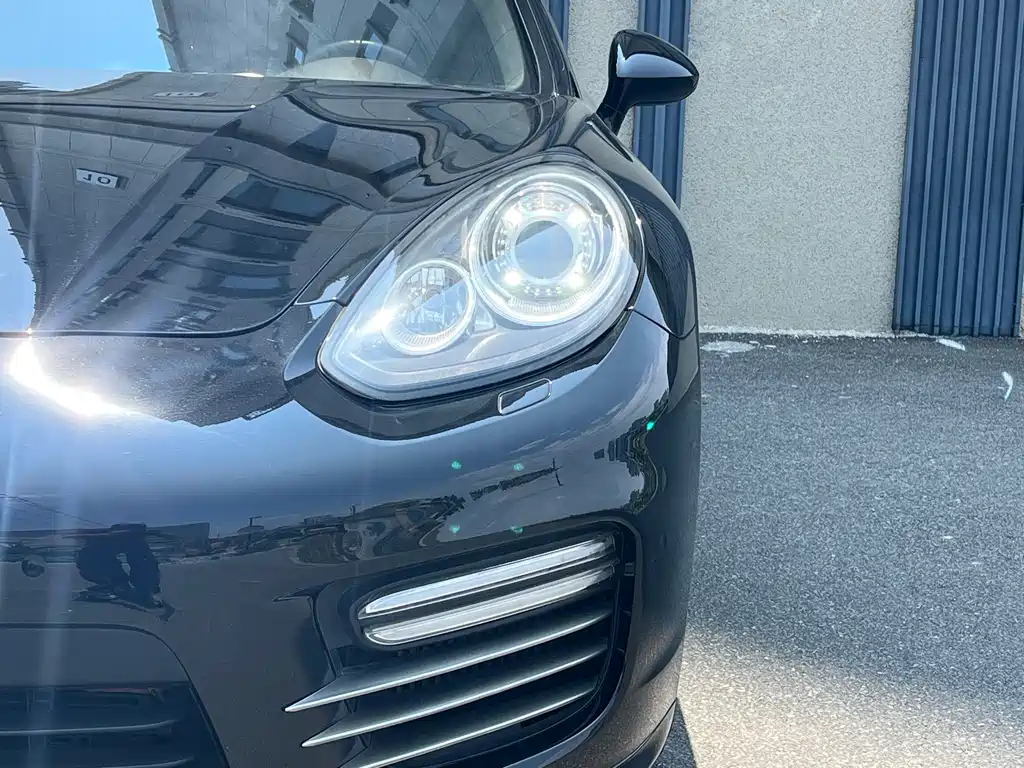Porsche Panamera — миниатюра 10