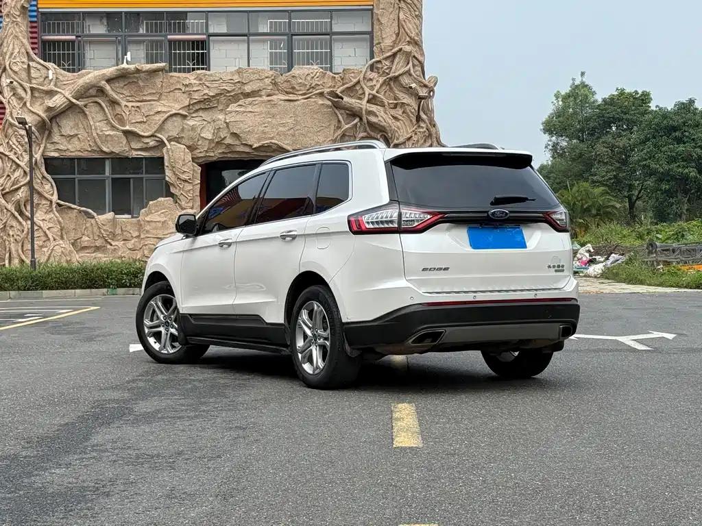 Ford Edge — миниатюра 5
