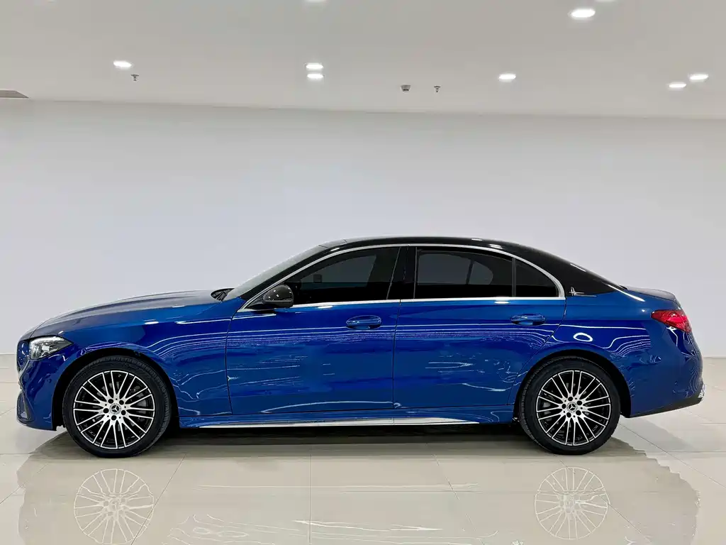 Mercedes-Benz C-Class — миниатюра 5