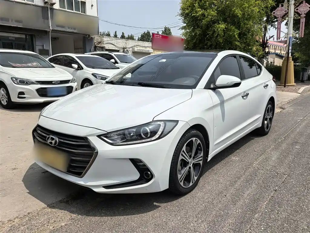 Hyundai Elantra 2018