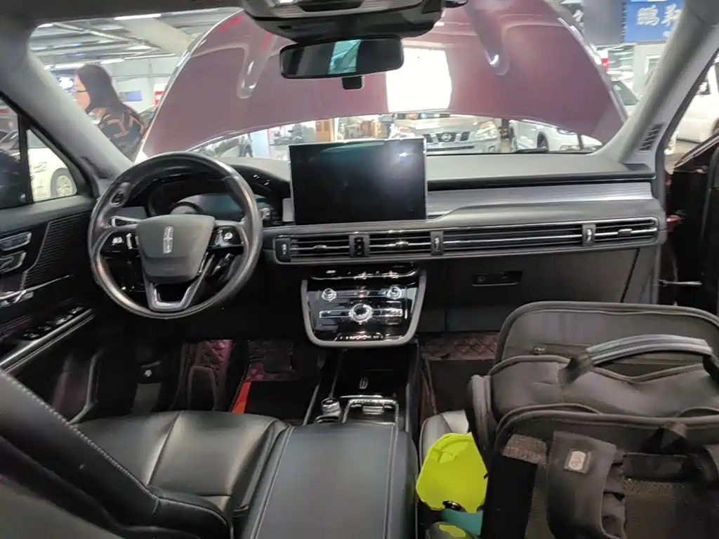 Lincoln Corsair — миниатюра 10