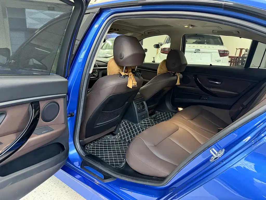 BMW 3 Series — миниатюра 8