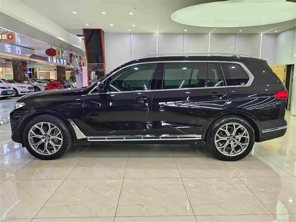 BMW X7 — миниатюра 14