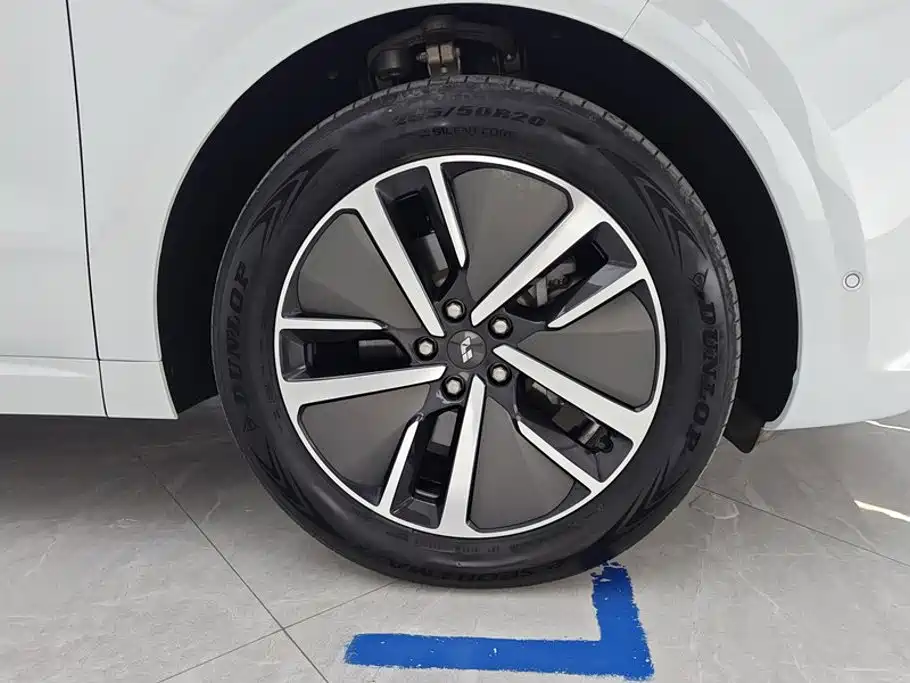 Li Auto Li L6 — миниатюра 6