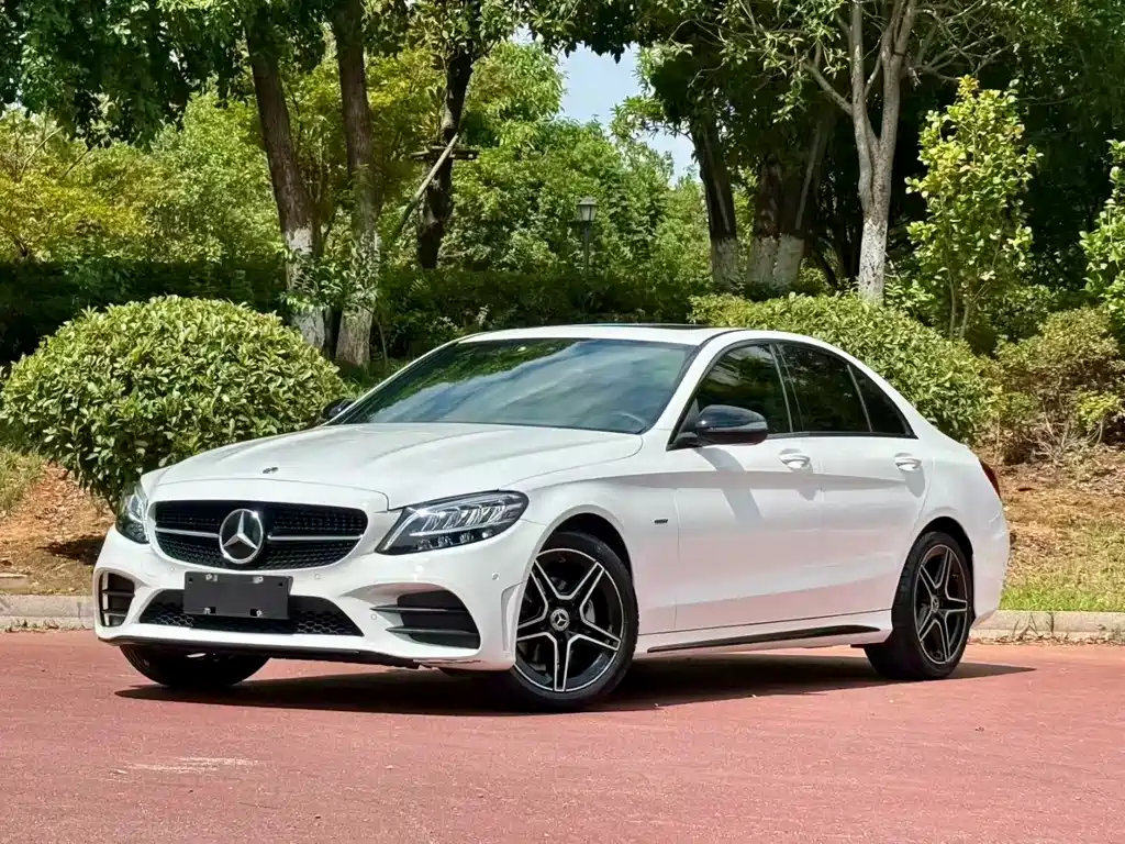 Mercedes-Benz C-Class 2021