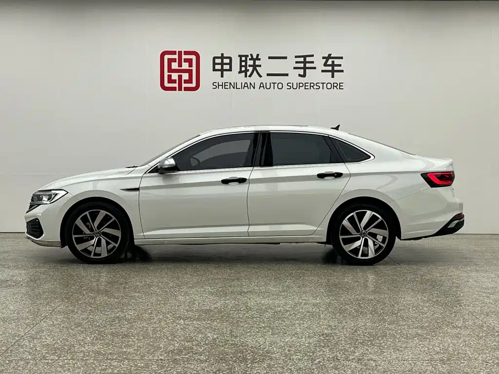 Volkswagen Sagitar — миниатюра 3