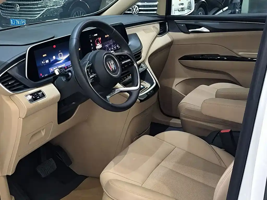 Buick GL8 Hybrid — миниатюра 4