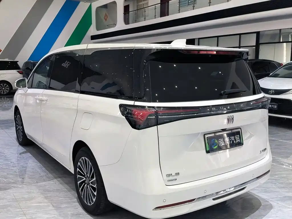 Buick GL8 Hybrid — миниатюра 12