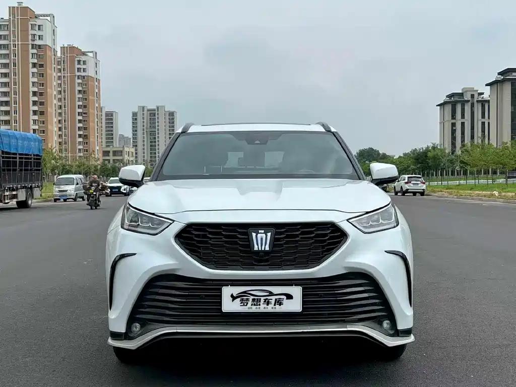 Toyota Crown Kluger — миниатюра 2