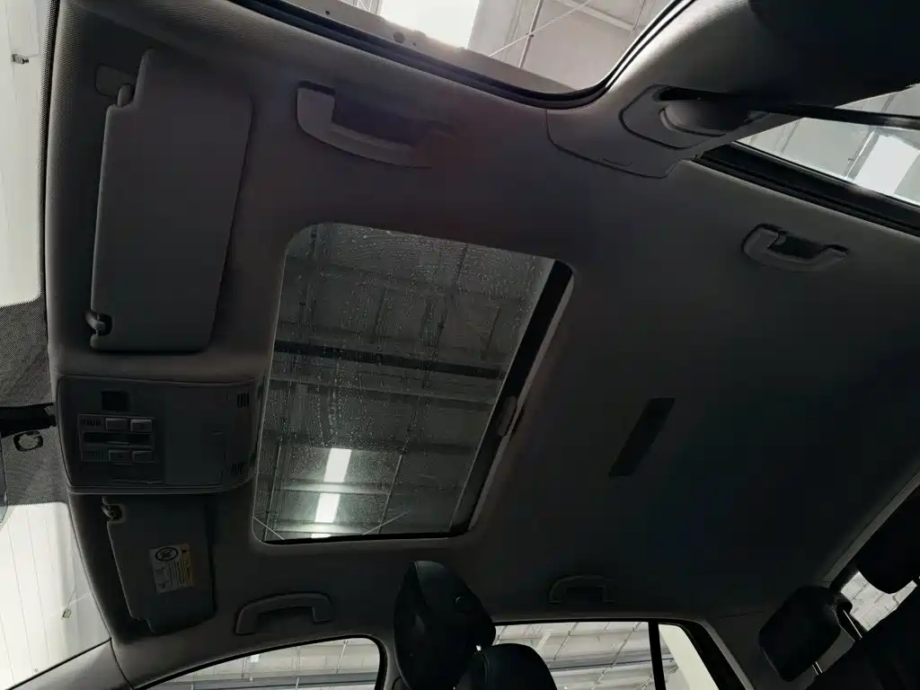 Volkswagen Golf — миниатюра 14