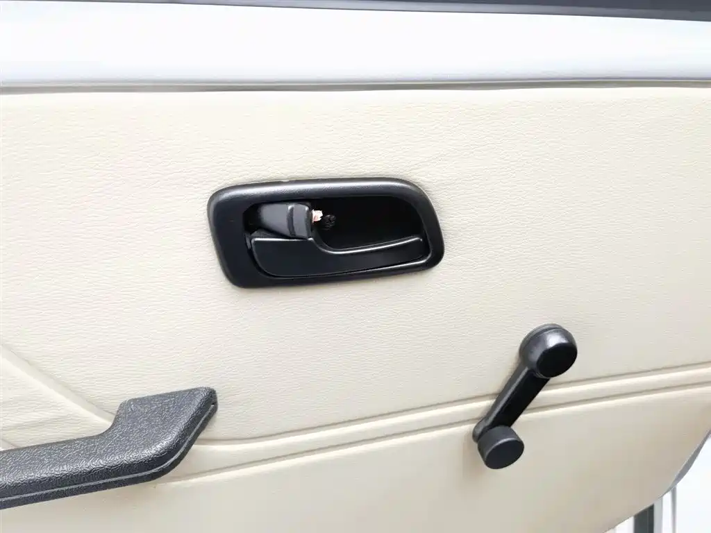 CHANGAN CROSS STAR V3