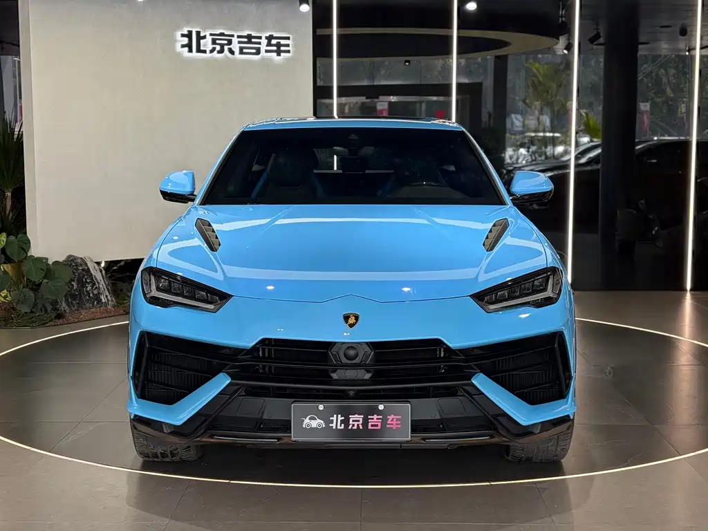 Lamborghini Urus — миниатюра 2